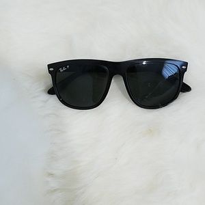 Ray-Ban RB4147 601 58 Black Polarized 60